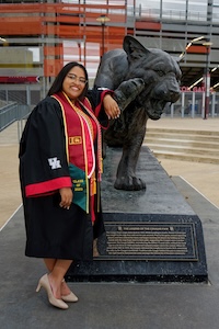 Dinithi Jayasinghe - College Graduation - Apr 8th 2023 - 16-tiff8-300dpi